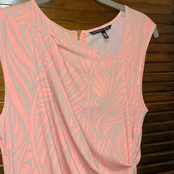 Victoria’s Secret Pink & Grey Ruched Dress - Picture 4 of 8